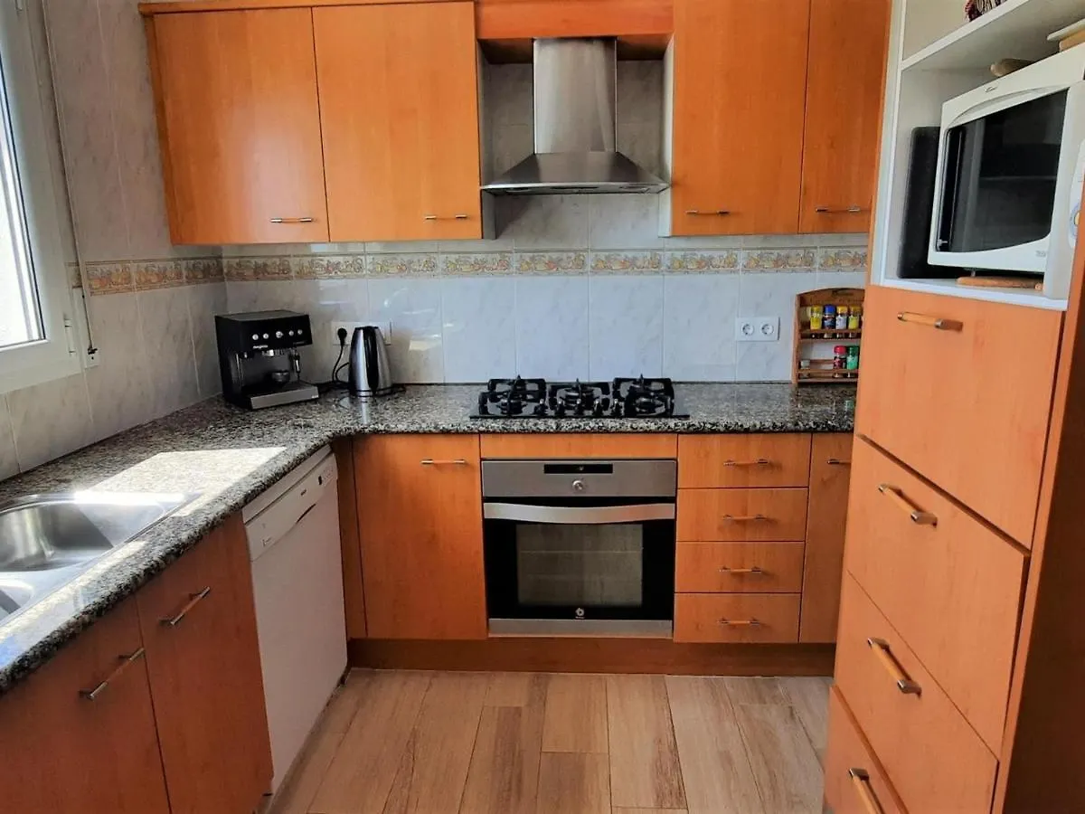 Apartamento En Llanca Con Piscina Privada, Wifi, Aparcamiento Y Se Aceptan Mascotas - Es-170-60