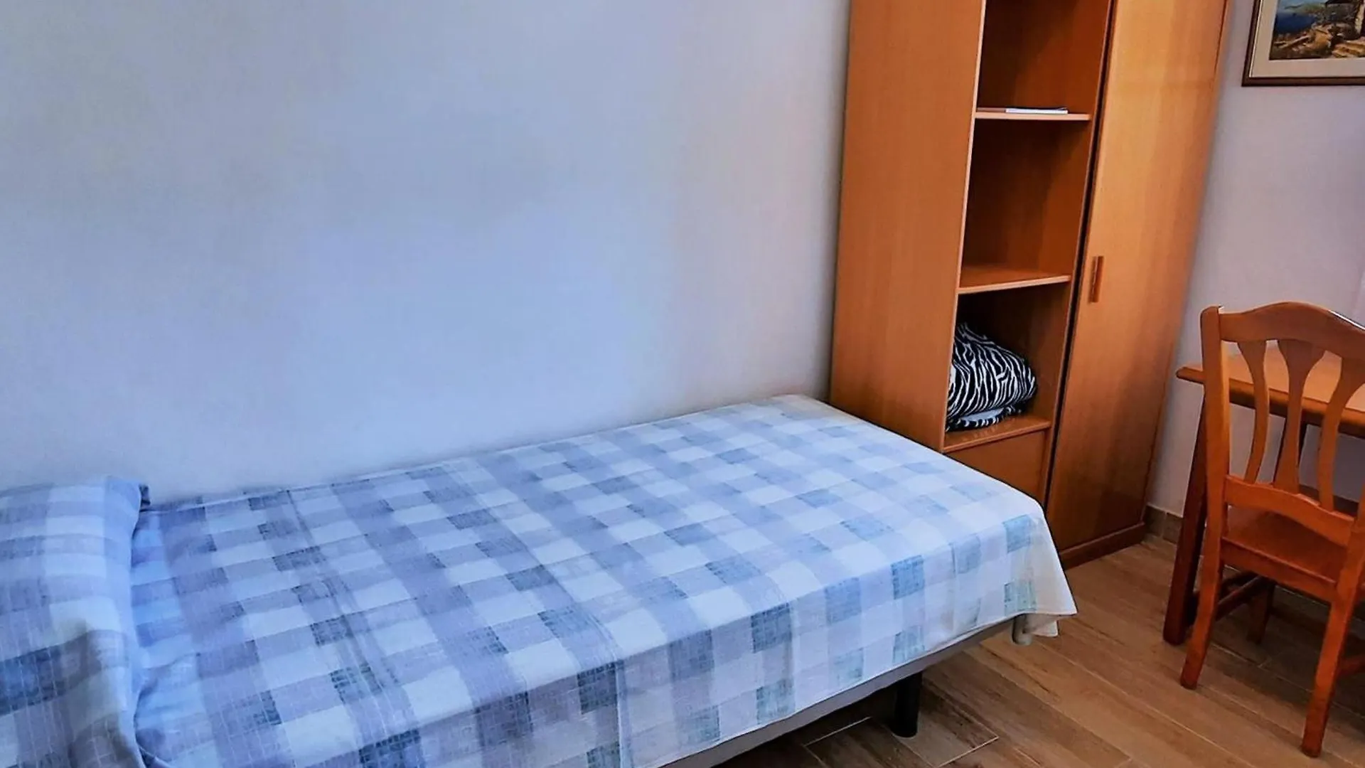 Apartamento En Llanca Con Piscina Privada, Wifi, Aparcamiento Y Se Aceptan Mascotas - Es-170-60